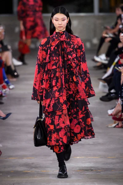 Look 13